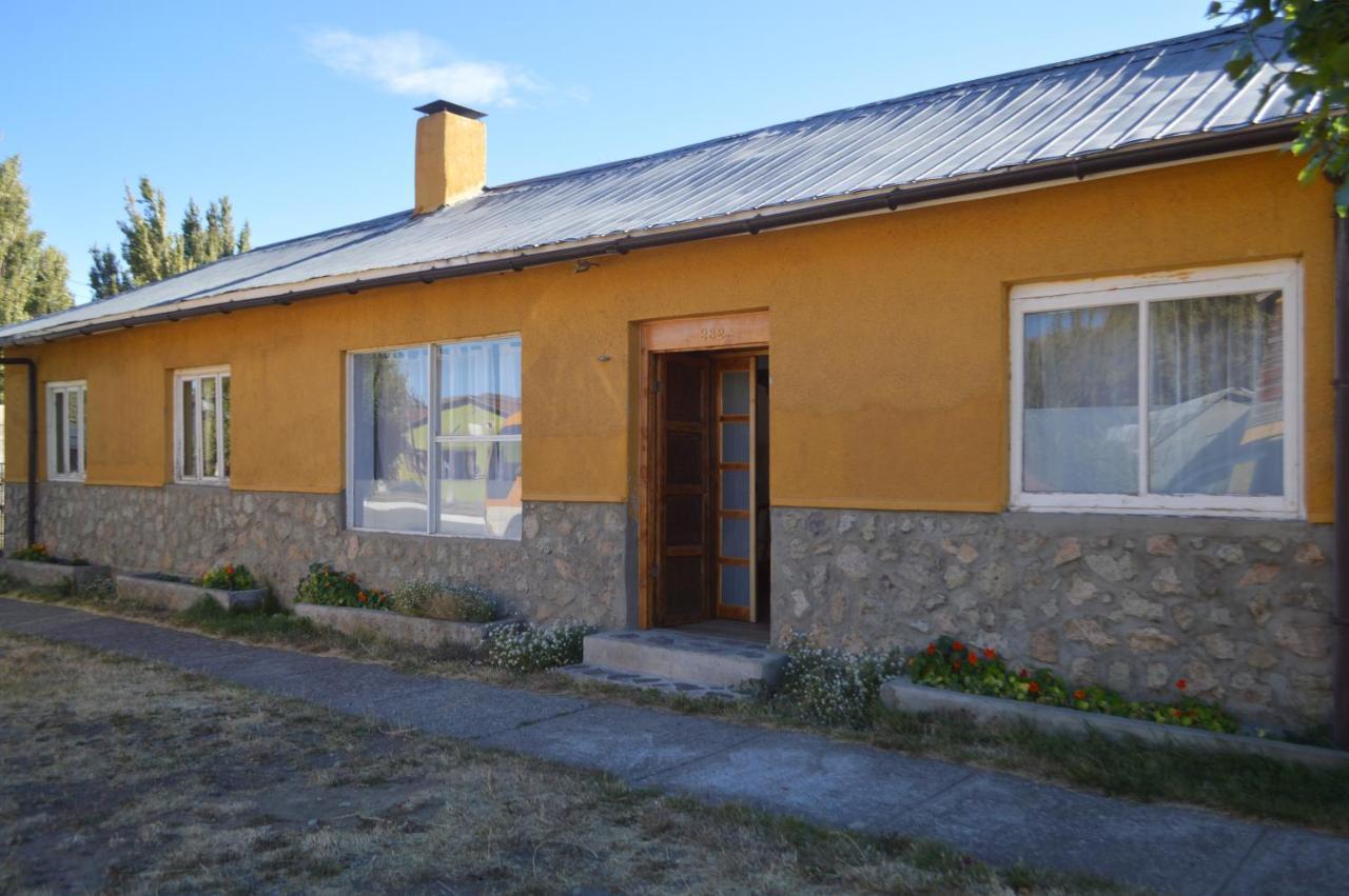 Hostal Y Cabanas Vientos Del Sur Puerto Ingeniero Ibanez Eksteriør billede